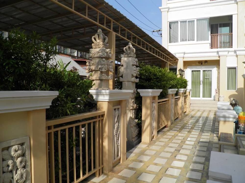 Chivapuri Residence Bangsaen Chonburi Exterior foto